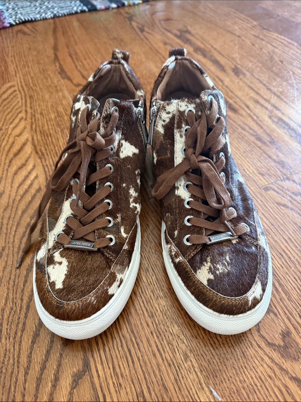 J Slides Brown & White Cowhide-Pattern Lace-Up Sneakers
